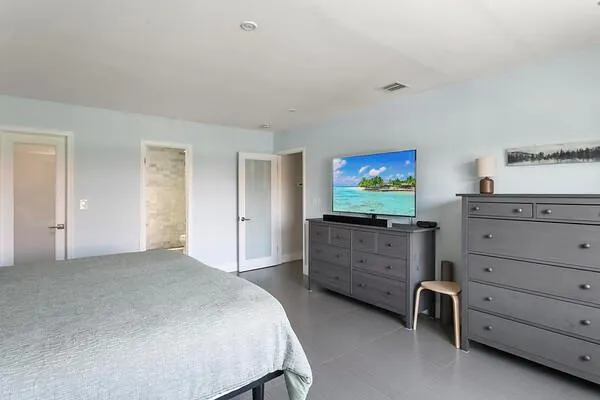 9 NE 19th Court #C216 Wilton Manors, FL 33305