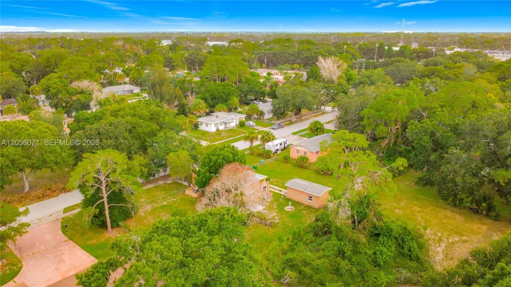 618 S Varr Avenue Cocoa, FL 32922