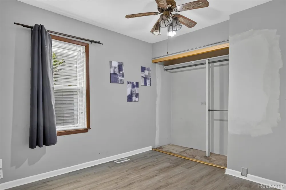 27036 Townley Street Madison Heights City, MI 48071