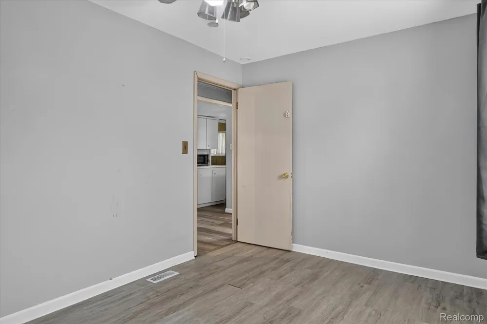 27036 Townley Street Madison Heights City, MI 48071