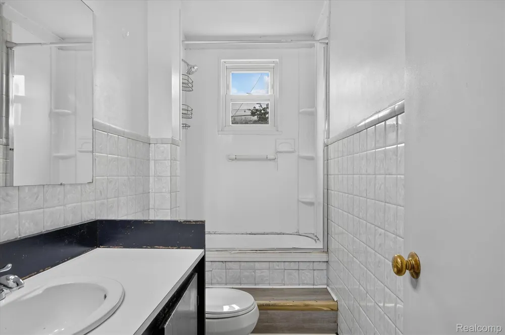 27036 Townley Street Madison Heights City, MI 48071
