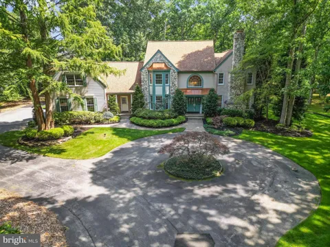 18 STONY CREEK COURT