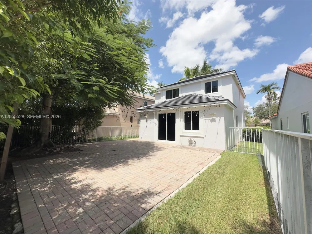 462 Fishtail Ter Weston, FL 33327