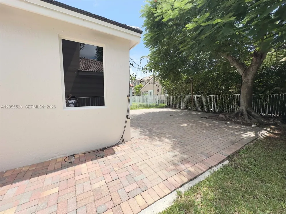 462 Fishtail Ter Weston, FL 33327