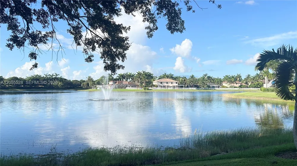 462 Fishtail Ter Weston, FL 33327