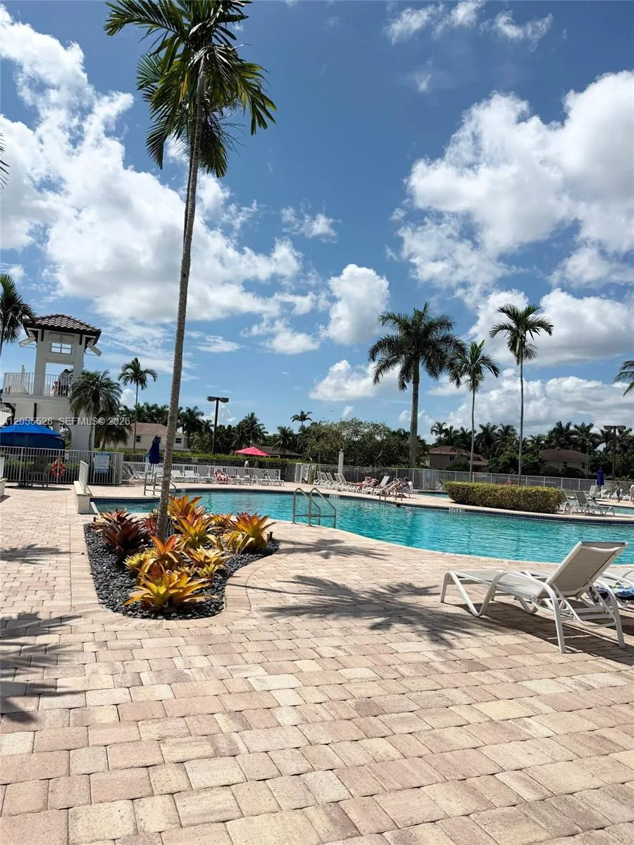 462 Fishtail Ter Weston, FL 33327