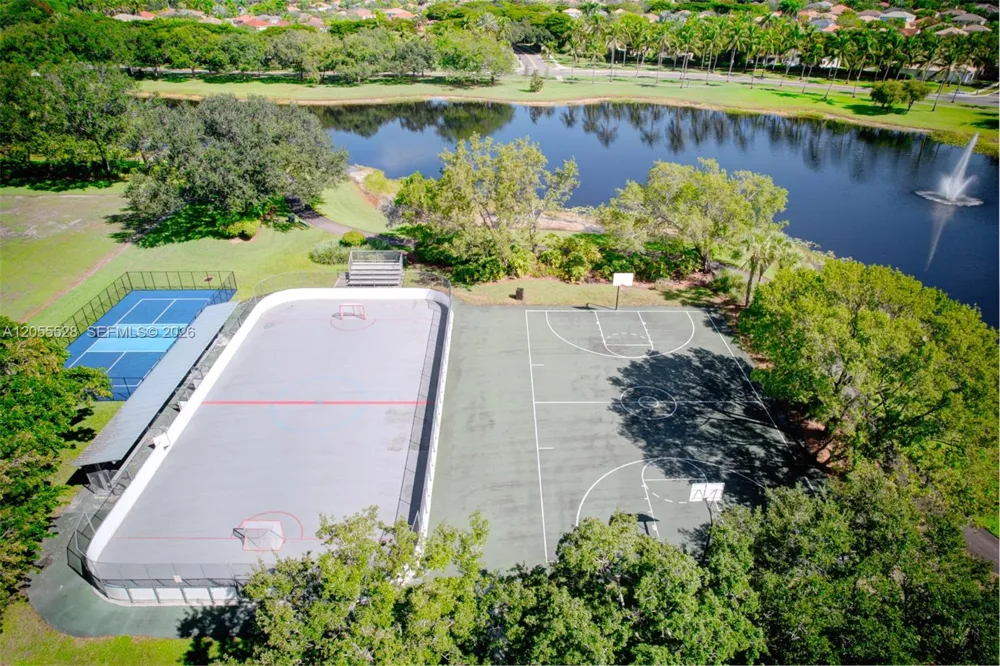 462 Fishtail Ter Weston, FL 33327