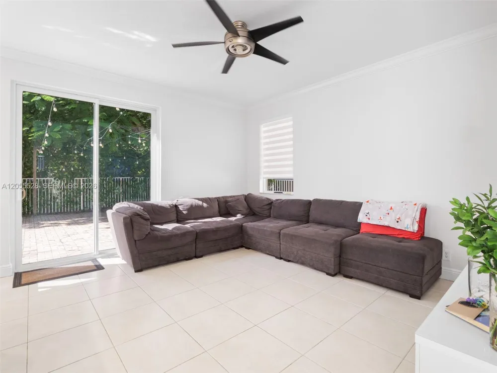 462 Fishtail Ter Weston, FL 33327