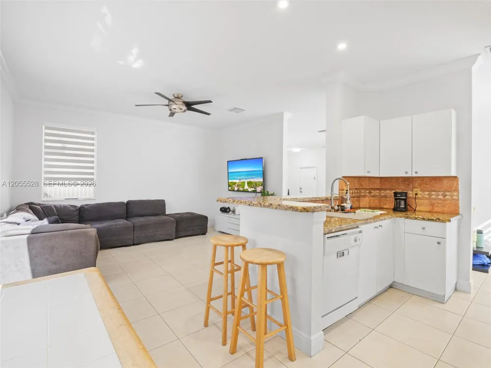 462 Fishtail Ter Weston, FL 33327
