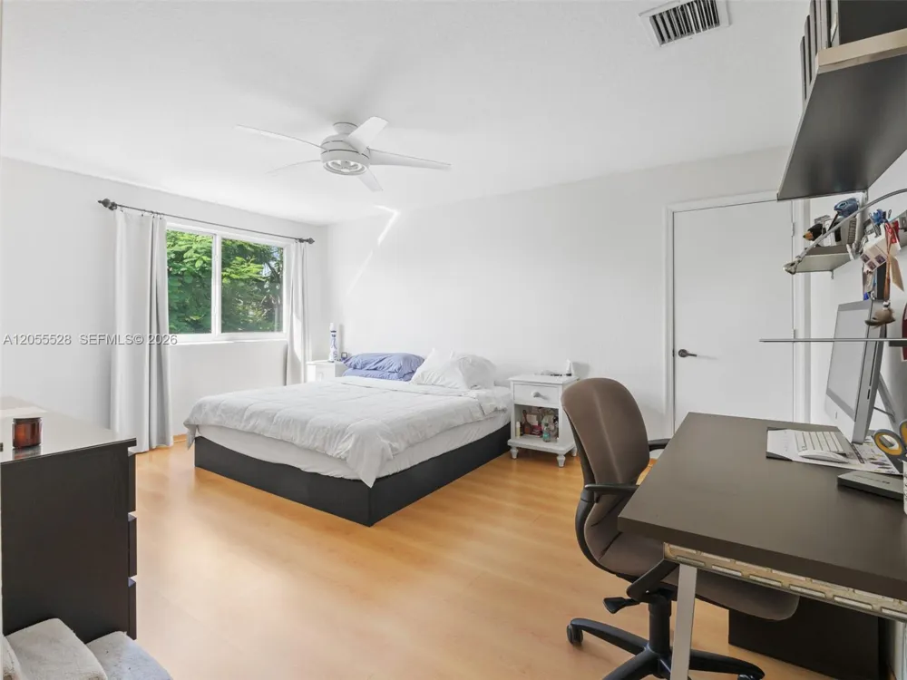 462 Fishtail Ter Weston, FL 33327