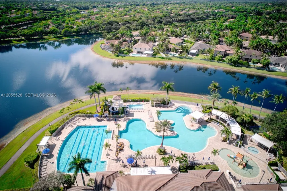 462 Fishtail Ter Weston, FL 33327