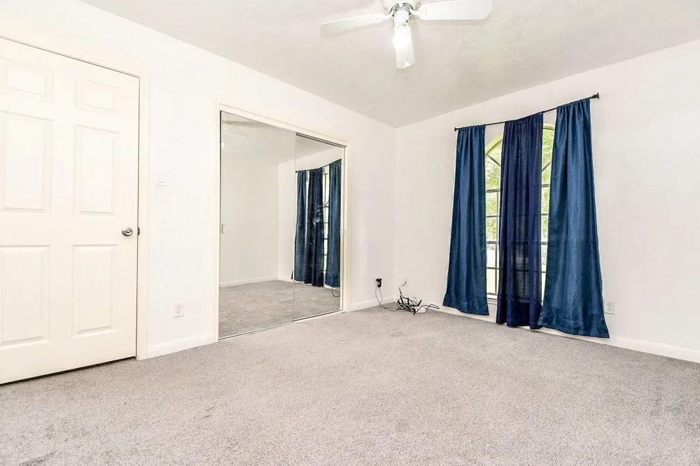9037 Crestview Drive Houston, TX 77078