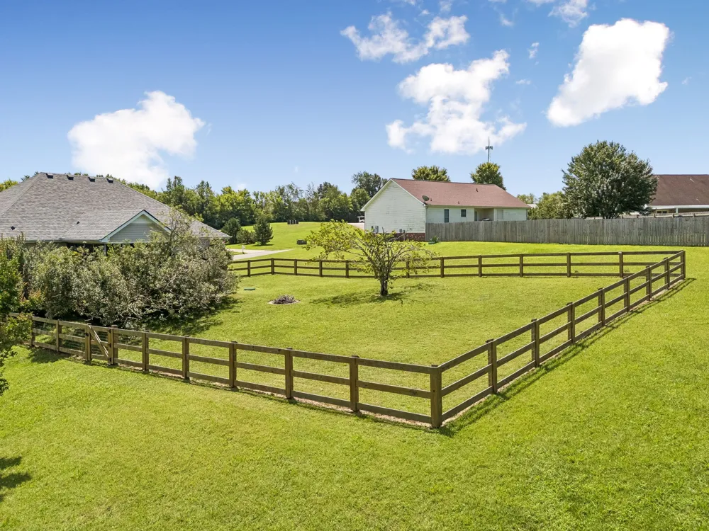 256 Dixie Ln Pleasant View, TN 37146