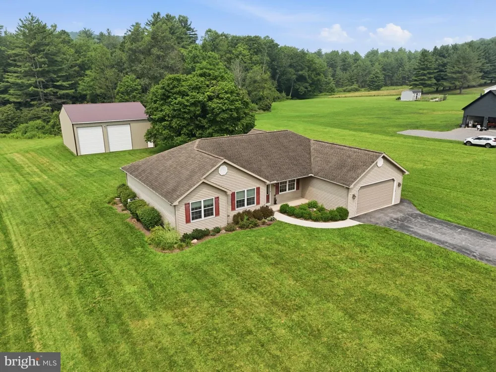 2816 BALD EAGLE PIKE Tyrone, PA 16686