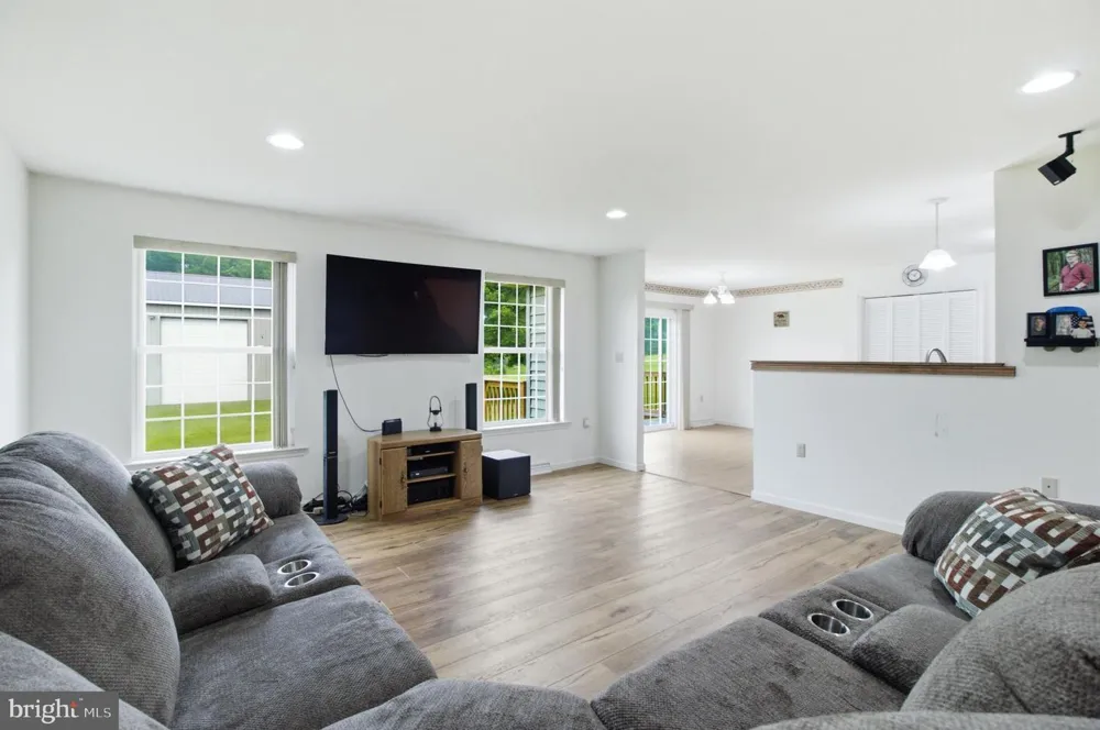 2816 BALD EAGLE PIKE Tyrone, PA 16686