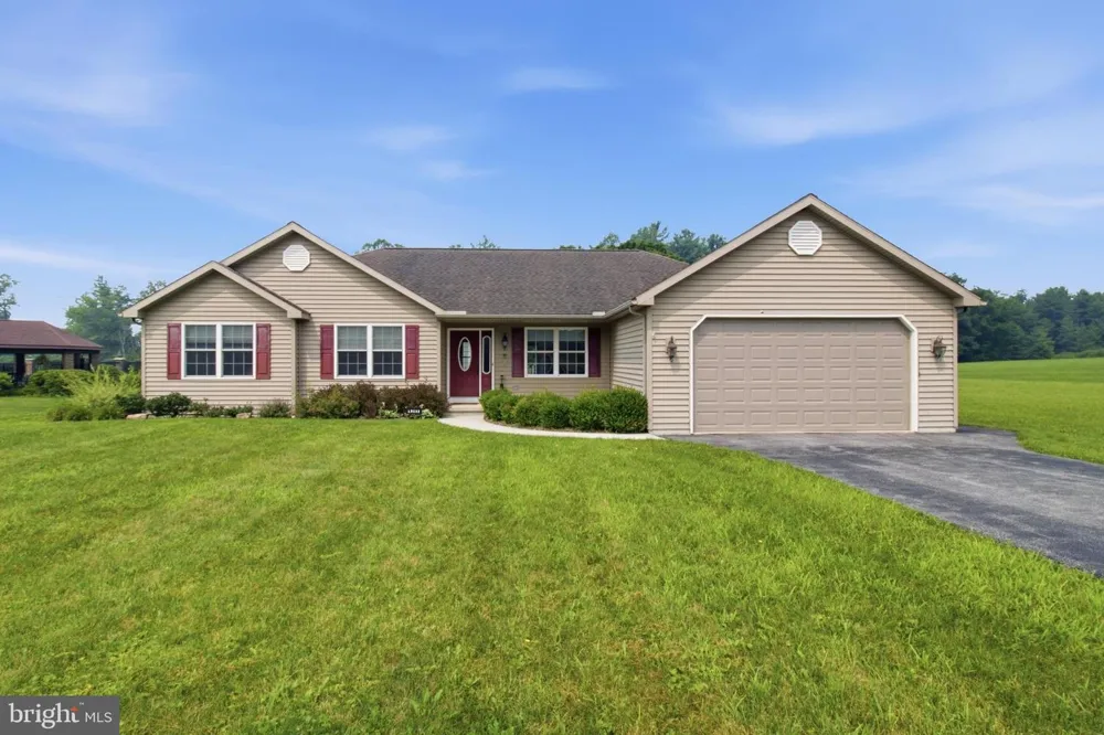 2816 BALD EAGLE PIKE Tyrone, PA 16686
