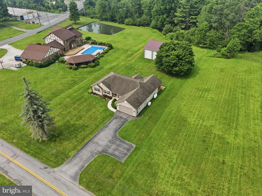 2816 BALD EAGLE PIKE Tyrone, PA 16686