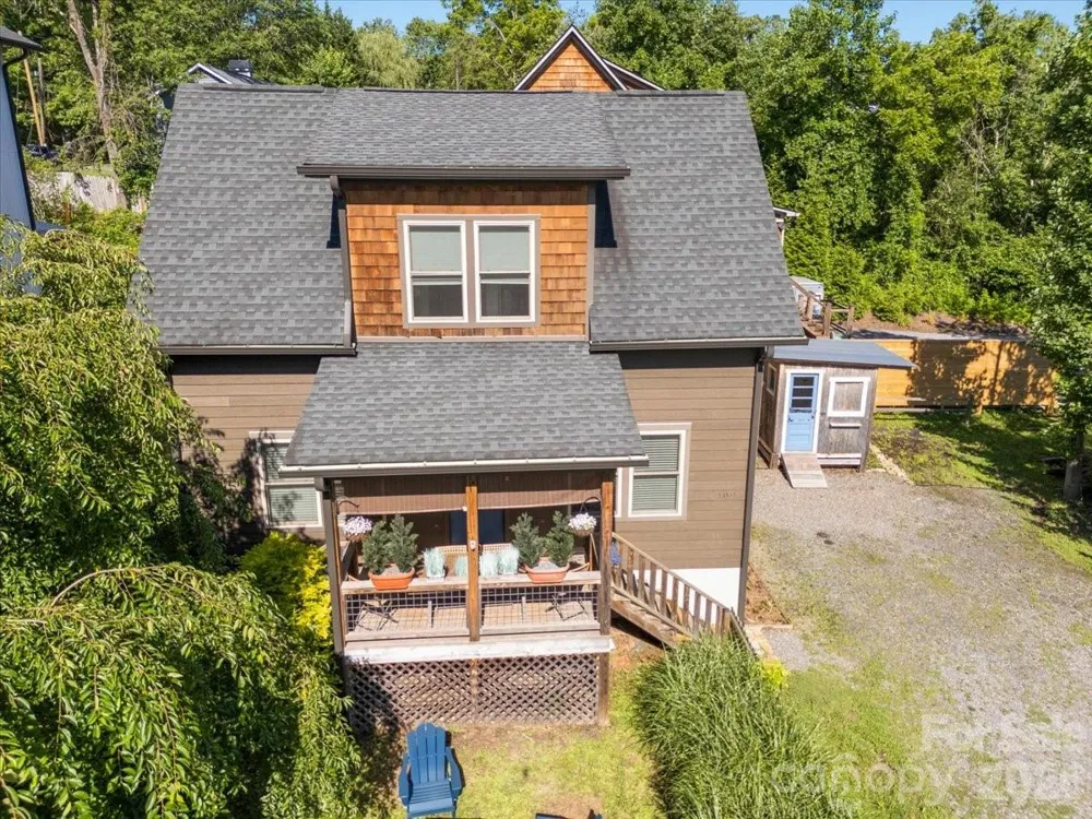 109 Portmanvilla Road Black Mountain, NC 28711