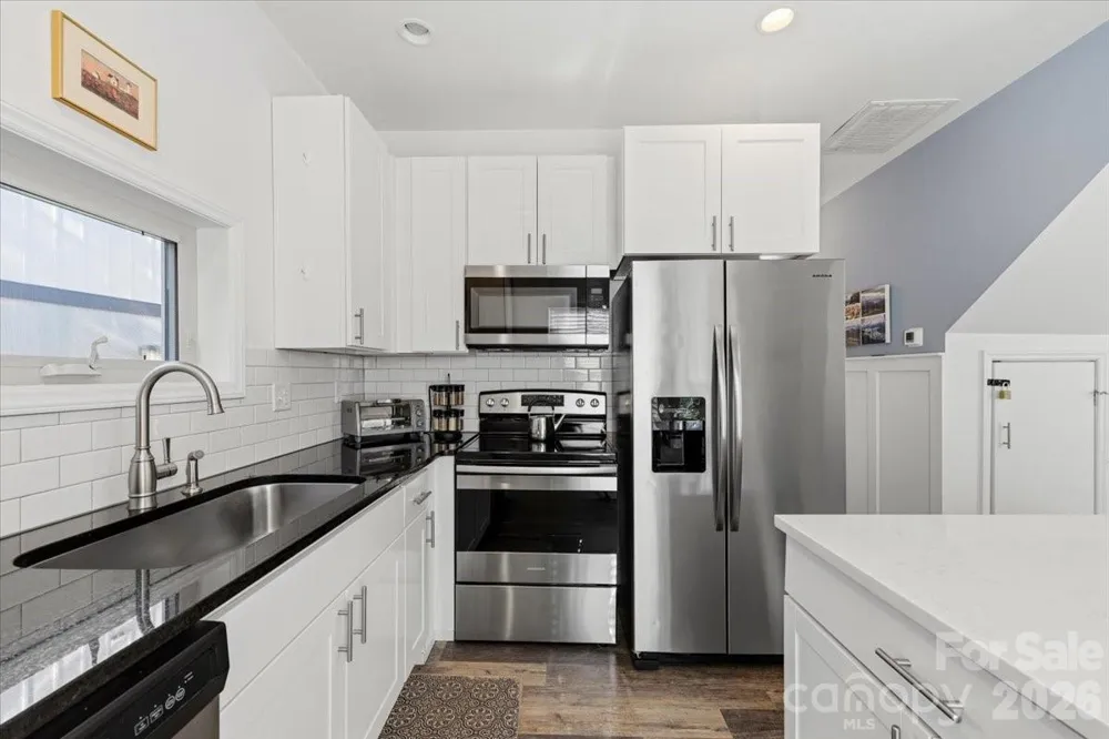 109 Portmanvilla Road Black Mountain, NC 28711