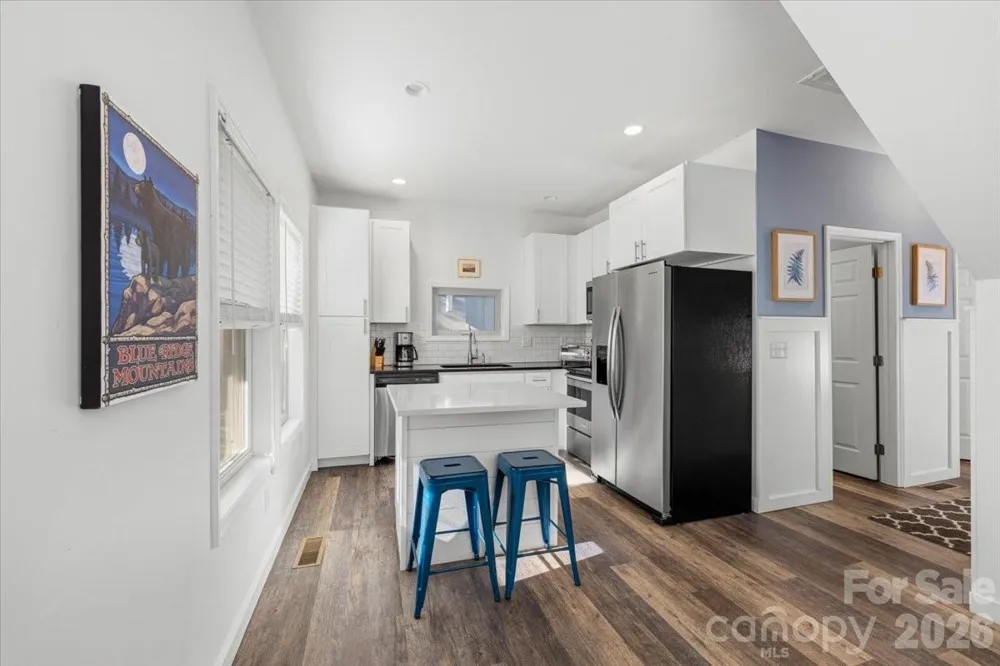 109 Portmanvilla Road Black Mountain, NC 28711
