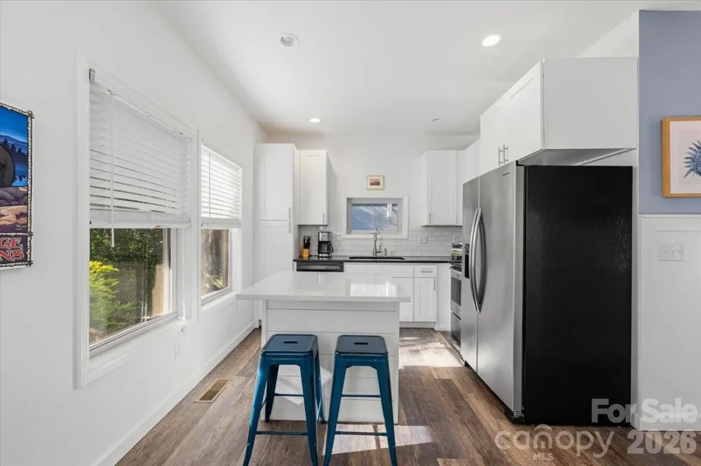 109 Portmanvilla Road Black Mountain, NC 28711