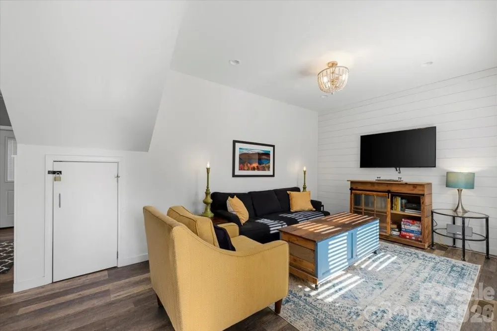 109 Portmanvilla Road Black Mountain, NC 28711
