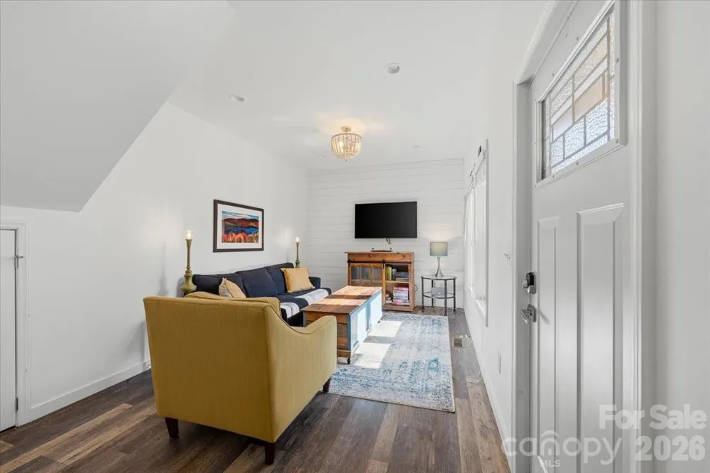 109 Portmanvilla Road Black Mountain, NC 28711