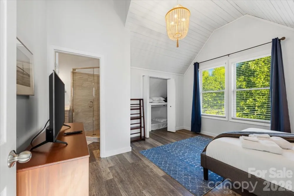 109 Portmanvilla Road Black Mountain, NC 28711