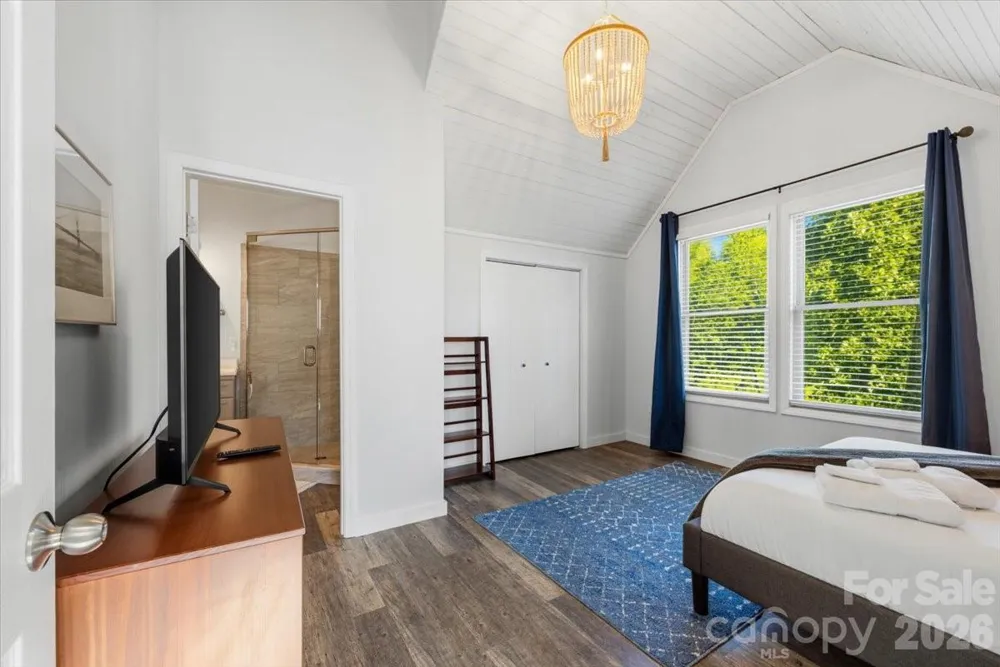 109 Portmanvilla Road Black Mountain, NC 28711