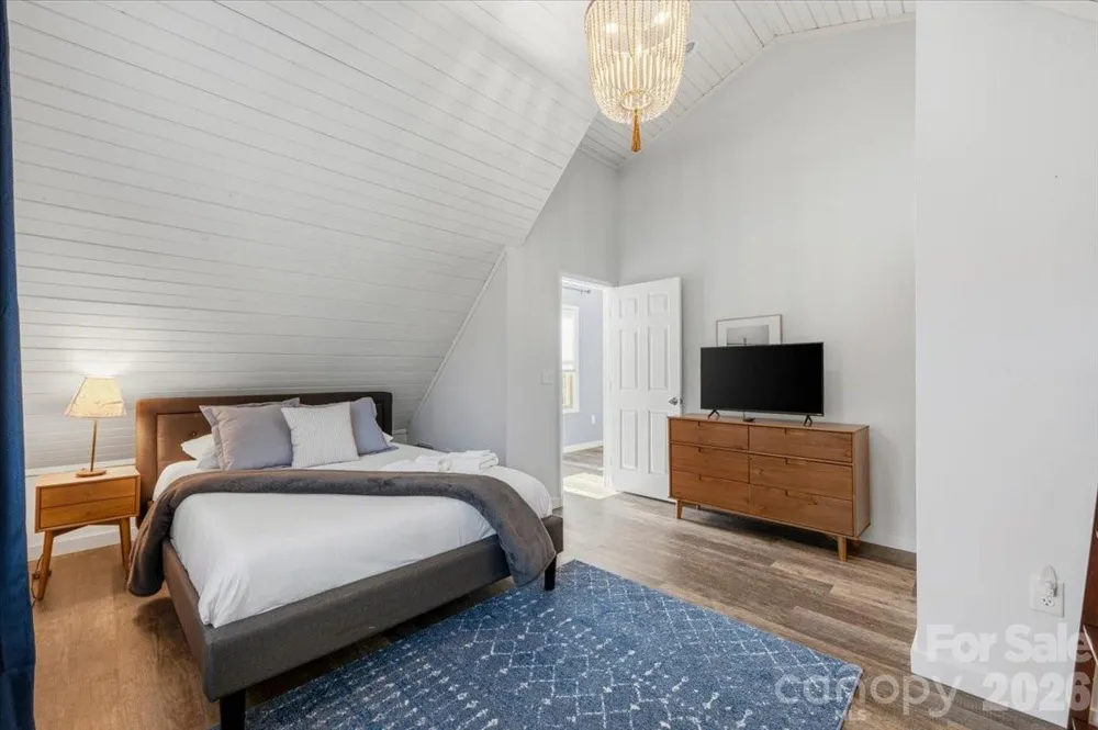 109 Portmanvilla Road Black Mountain, NC 28711
