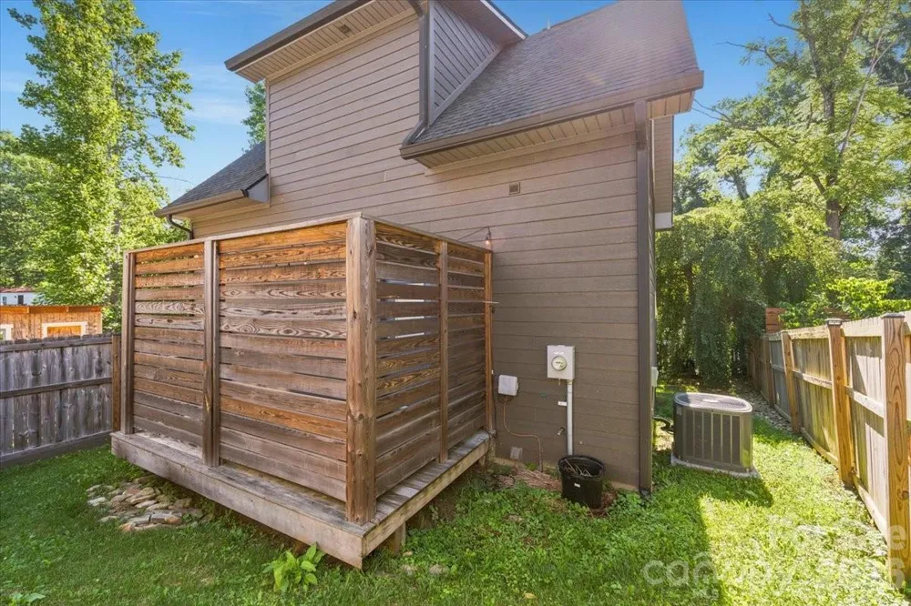 109 Portmanvilla Road Black Mountain, NC 28711