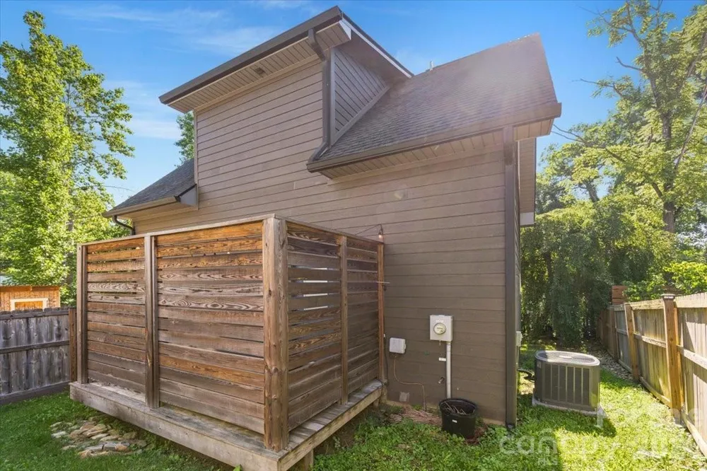 109 Portmanvilla Road Black Mountain, NC 28711
