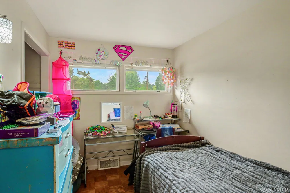 4425 Crampton Circle Genesee Charter Township, MI 48506