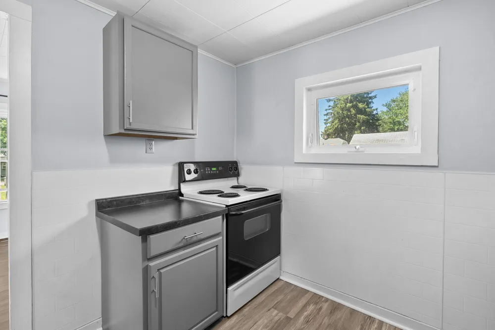 Gilkison Avenue Kalamazoo Charter Township, MI 49006