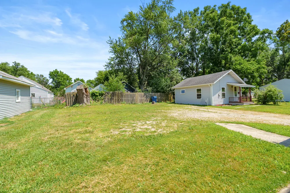 Gilkison Avenue Kalamazoo Charter Township, MI 49006