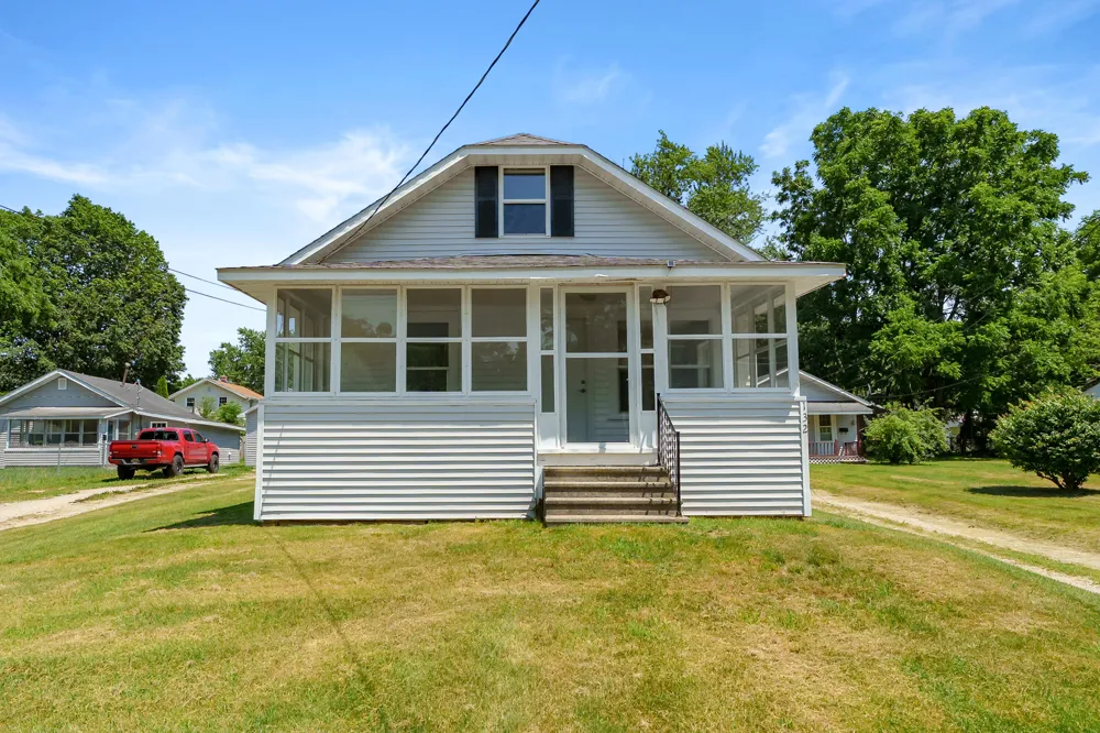 Gilkison Avenue Kalamazoo Charter Township, MI 49006