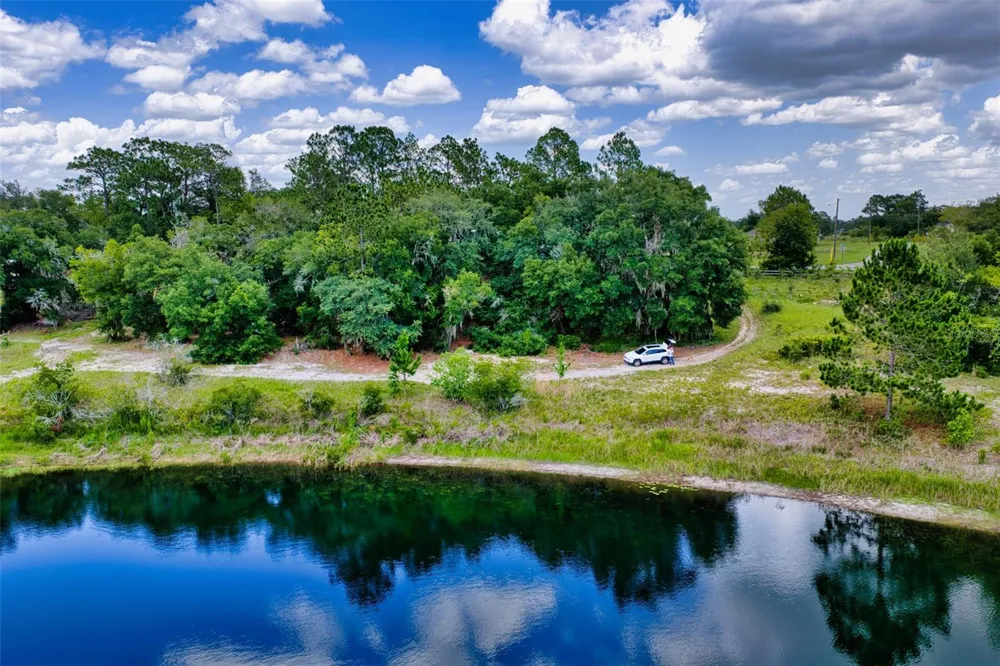 MALAUKA LOOP Ocklawaha, FL 32179