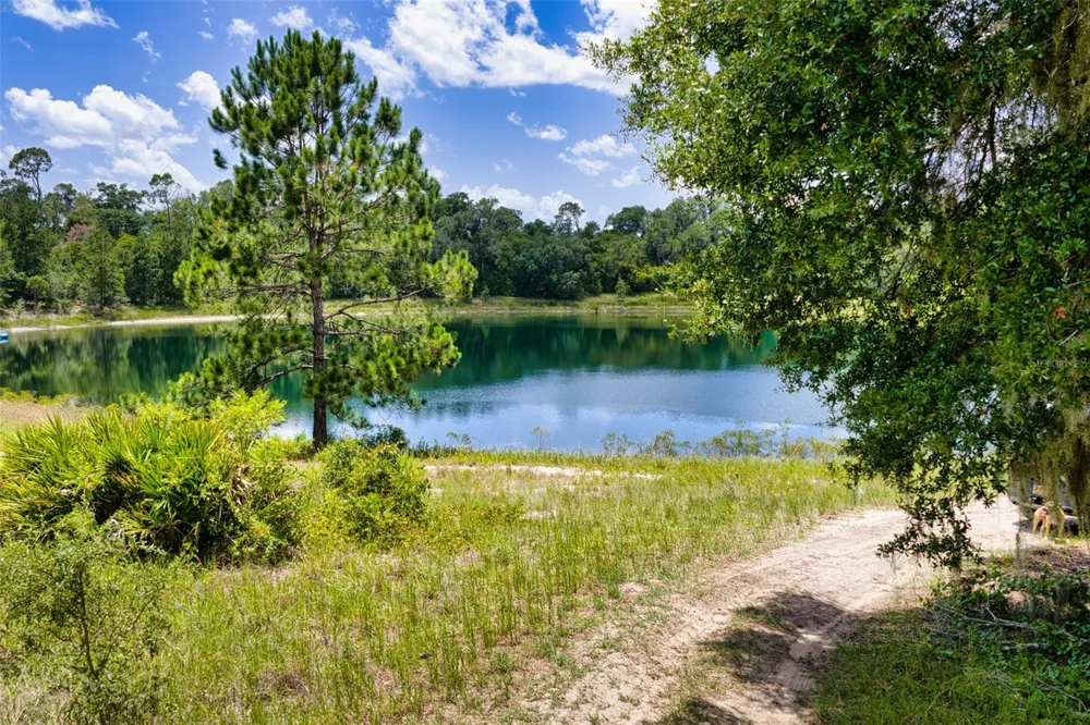 MALAUKA LOOP Ocklawaha, FL 32179