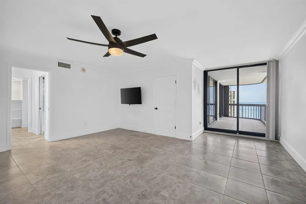 5380 OCEAN DRIVE #19F Singer Island, FL 33404