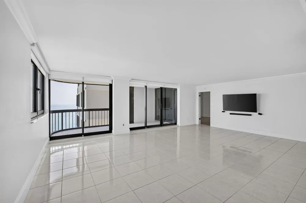 5380 OCEAN DRIVE #19F Singer Island, FL 33404