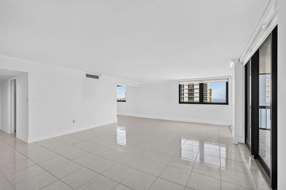 5380 OCEAN DRIVE #19F Singer Island, FL 33404