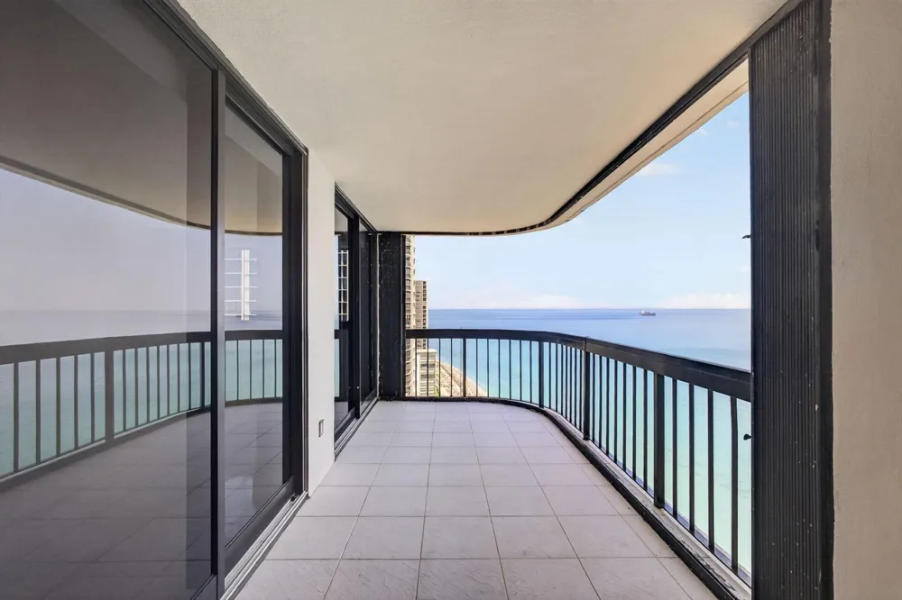 5380 OCEAN DRIVE #19F Singer Island, FL 33404