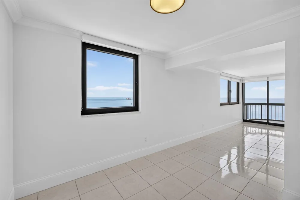 5380 OCEAN DRIVE #19F Singer Island, FL 33404
