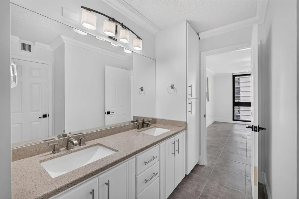 5380 OCEAN DRIVE #19F Singer Island, FL 33404