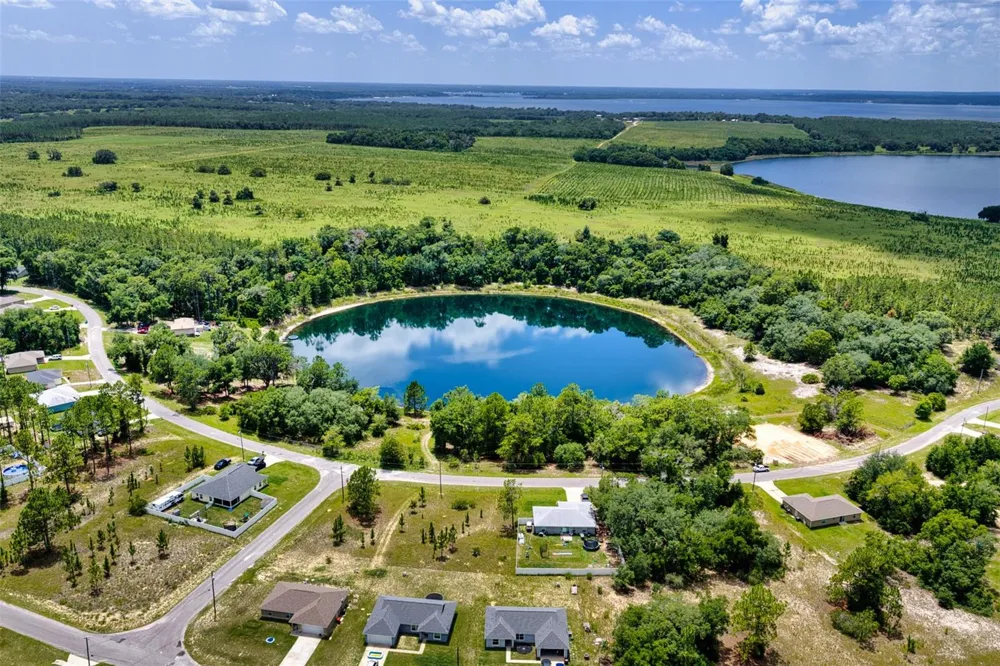 MALAUKA LOOP Ocklawaha, FL 32179