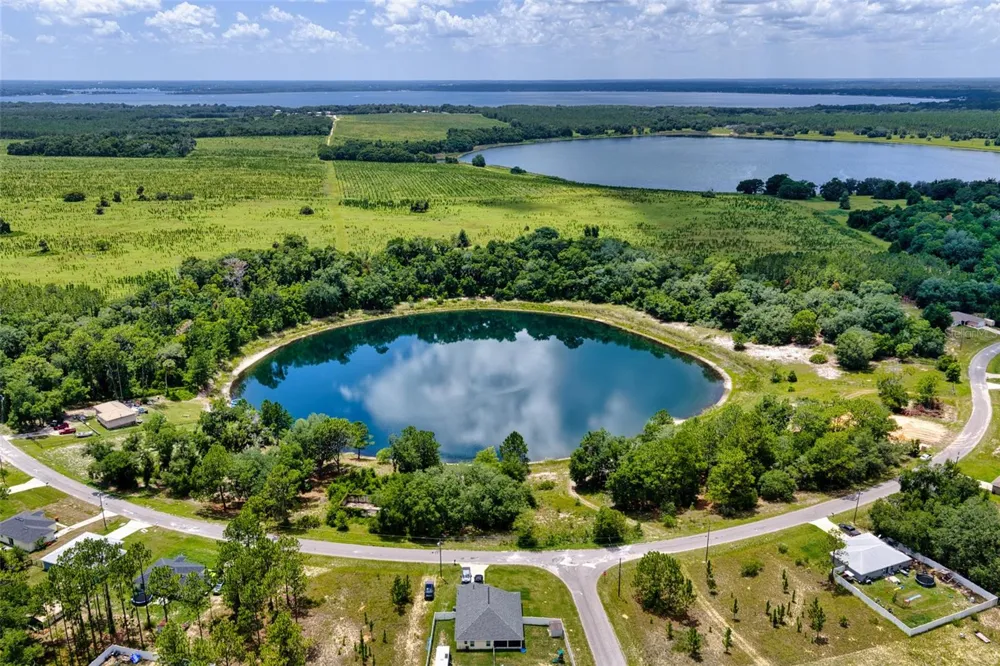 MALAUKA LOOP Ocklawaha, FL 32179