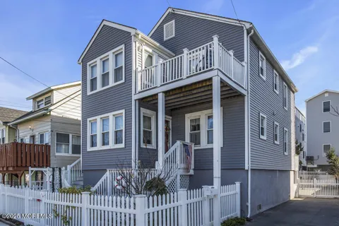 305 Hamilton Avenue