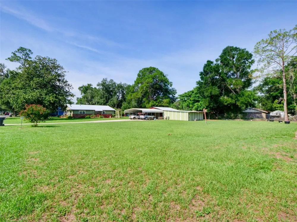 314 YORK STREET Bushnell, FL 33513