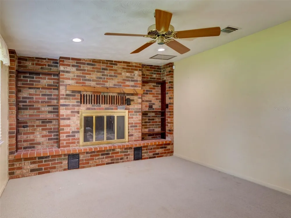 314 YORK STREET Bushnell, FL 33513