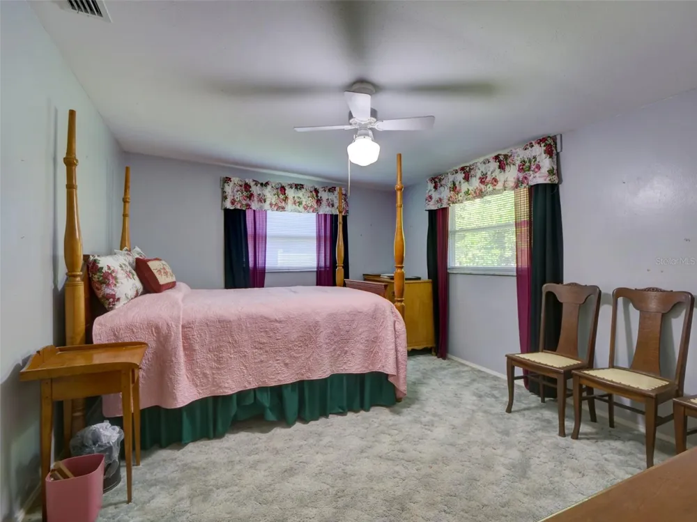 314 YORK STREET Bushnell, FL 33513